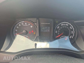 2017 Toyota Tacoma SR Crew Cab Medium Bed - miniatura 9