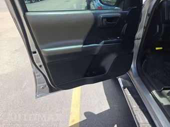 2017 Toyota Tacoma SR Extended Cab Long Bed w/Rear Doors - miniatura 9