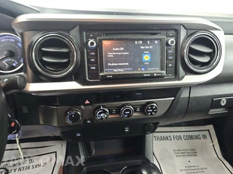 2017 Toyota Tacoma SR5 Crew Cab Long Bed - miniatura 10