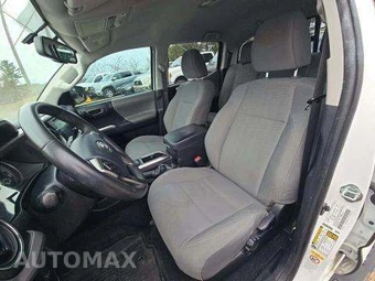 2017 Toyota Tacoma SR5 Crew Cab Medium Bed - miniatura 6