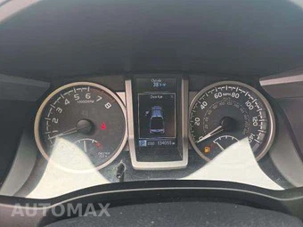 2017 Toyota Tacoma SR5 Crew Cab Medium Bed - miniatura 9