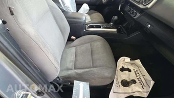 2017 Toyota Tacoma SR5 Crew Cab Medium Bed – miniatura 30