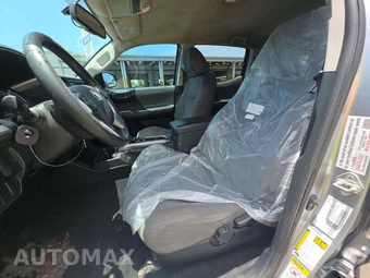 2017 Toyota Tacoma SR5 Crew Cab Medium Bed – miniatura 7