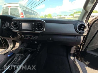 2017 Toyota Tacoma SR5 Crew Cab Medium Bed – miniatura 19