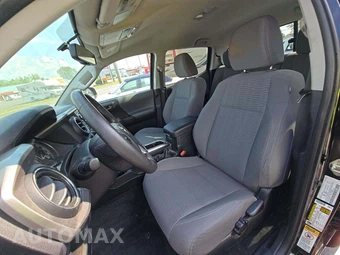 2017 Toyota Tacoma SR5 Crew Cab Medium Bed – miniatura 6