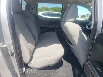 2017 Toyota Tacoma SR5 Crew Cab Medium Bed - miniatura 14