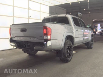 2017 Toyota Tacoma SR5 Crew Cab Medium Bed - miniatura 4