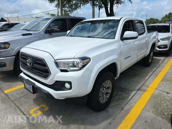 2017 Toyota Tacoma SR5 Crew Cab Medium Bed