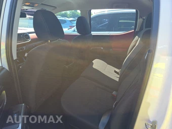 2017 Toyota Tacoma SR5 Crew Cab Medium Bed - miniatura 13
