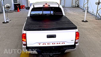 2017 Toyota Tacoma SR5 Crew Cab Medium Bed - miniatura 5