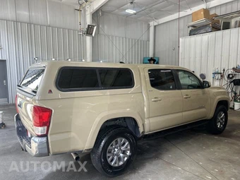 2017 Toyota Tacoma SR5 Crew Cab Medium Bed - miniatura 5