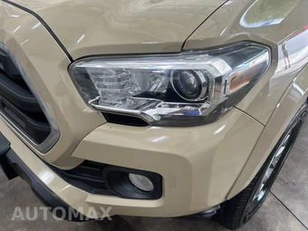 2017 Toyota Tacoma SR5 Crew Cab Medium Bed - miniatura 8