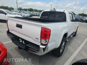 2017 Toyota Tacoma SR5 Crew Cab Medium Bed - miniatura 4