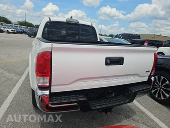 2017 Toyota Tacoma SR5 Crew Cab Medium Bed - miniatura 5