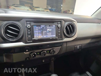 2017 Toyota Tacoma SR5 Crew Cab Medium Bed - miniatura 10