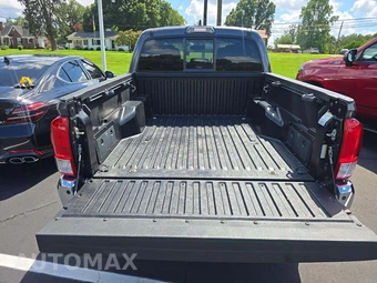 2017 Toyota Tacoma SR5 Crew Cab Medium Bed - miniatura 14