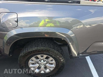 2017 Toyota Tacoma SR5 Crew Cab Medium Bed - miniatura 24