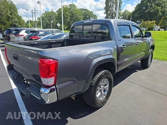 2017 Toyota Tacoma SR5 Crew Cab Medium Bed - miniatura 3
