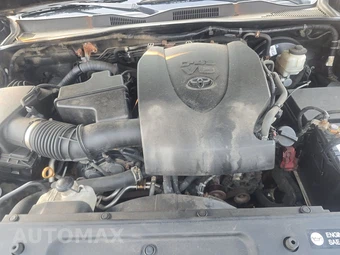 2017 Toyota Tacoma SR5 Crew Cab Medium Bed - miniatura 16