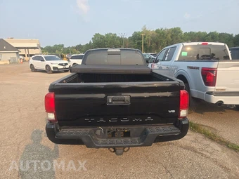 2017 Toyota Tacoma SR5 Crew Cab Medium Bed - miniatura 5
