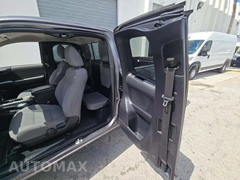2017 Toyota Tacoma SR5 Extended Cab Long Bed w/Rear Doors - miniatura 10