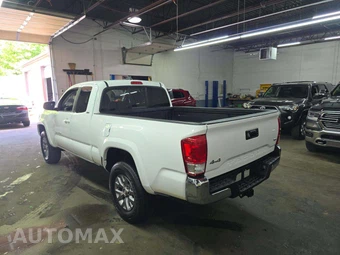 2017 Toyota Tacoma SR5 Extended Cab Long Bed w/Rear Doors - miniatura 2