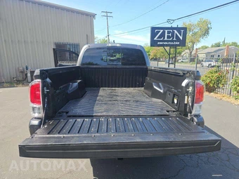 2017 Toyota Tacoma TRD Off-Road Crew Cab Long Bed - miniatura 11