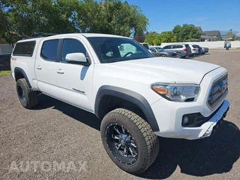 2017 Toyota Tacoma TRD Off-Road Crew Cab Long Bed - miniatura 4