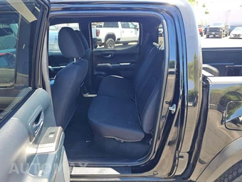 2017 Toyota Tacoma TRD Off-Road Crew Cab Medium Bed - miniatura 10