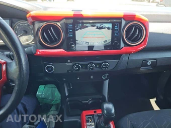 2017 Toyota Tacoma TRD Off-Road Crew Cab Medium Bed - miniatura 7