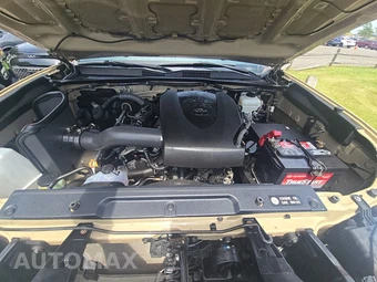 2017 Toyota Tacoma TRD Off-Road Crew Cab Medium Bed - miniatura 15