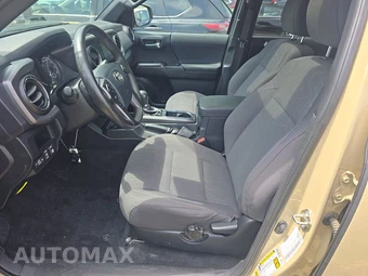 2017 Toyota Tacoma TRD Off-Road Crew Cab Medium Bed - miniatura 7