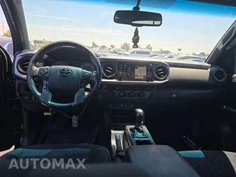 2017 Toyota Tacoma TRD Off-Road Crew Cab Medium Bed - miniatura 11