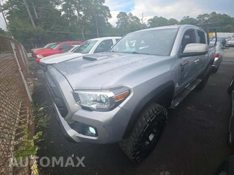 2017 Toyota Tacoma TRD Off-Road Crew Cab Medium Bed