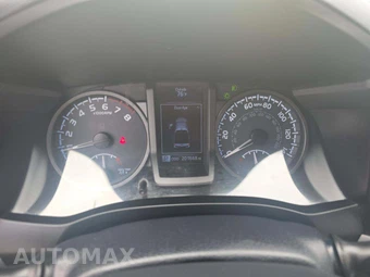 2017 Toyota Tacoma TRD Off-Road Crew Cab Medium Bed - miniatura 9