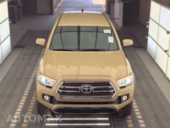 2017 Toyota Tacoma TRD Off-Road Crew Cab Medium Bed - miniatura 2