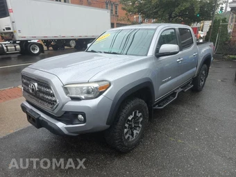 2017 Toyota Tacoma TRD Off-Road Crew Cab Medium Bed