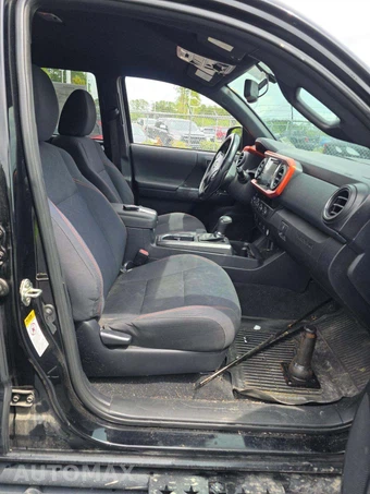 2017 Toyota Tacoma TRD Off-Road Crew Cab Medium Bed - miniatura 15