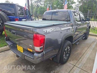 2017 Toyota Tacoma TRD Off-Road Crew Cab Medium Bed - miniatura 3