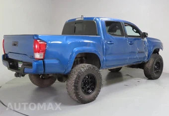 2017 Toyota Tacoma TRD Off-Road Crew Cab Medium Bed - miniatura 3