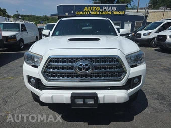 2017 Toyota Tacoma TRD Sport Crew Cab Long Bed - miniatura 2