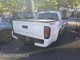 2017 Toyota Tacoma TRD Sport Crew Cab Medium Bed - miniatura 3