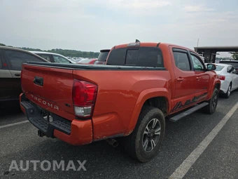 2017 Toyota Tacoma TRD Sport Crew Cab Medium Bed - miniatura 4