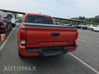 2017 Toyota Tacoma TRD Sport Crew Cab Medium Bed - miniatura 5