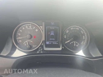 2017 Toyota Tacoma TRD Sport Crew Cab Medium Bed - miniatura 9