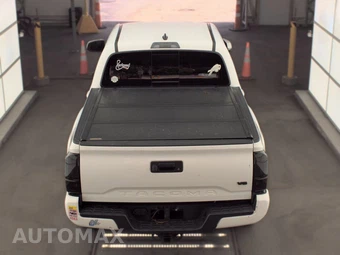 2017 Toyota Tacoma TRD Sport Crew Cab Medium Bed - miniatura 5