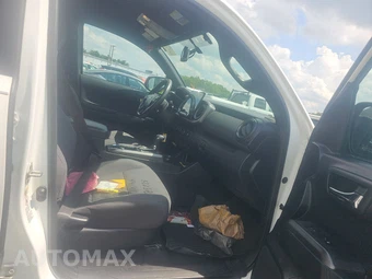 2017 Toyota Tacoma TRD Sport Crew Cab Medium Bed - miniatura 8