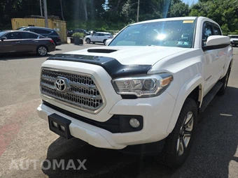 2017 Toyota Tacoma TRD Sport Crew Cab Medium Bed - miniatura 2