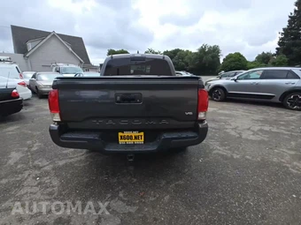 2017 Toyota Tacoma TRD Sport Crew Cab Medium Bed - miniatura 4