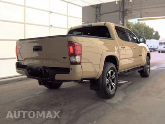 2017 Toyota Tacoma TRD Sport Crew Cab Medium Bed - miniatura 4
